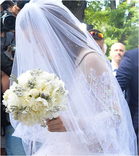 The Bouquet and Sleeve detail